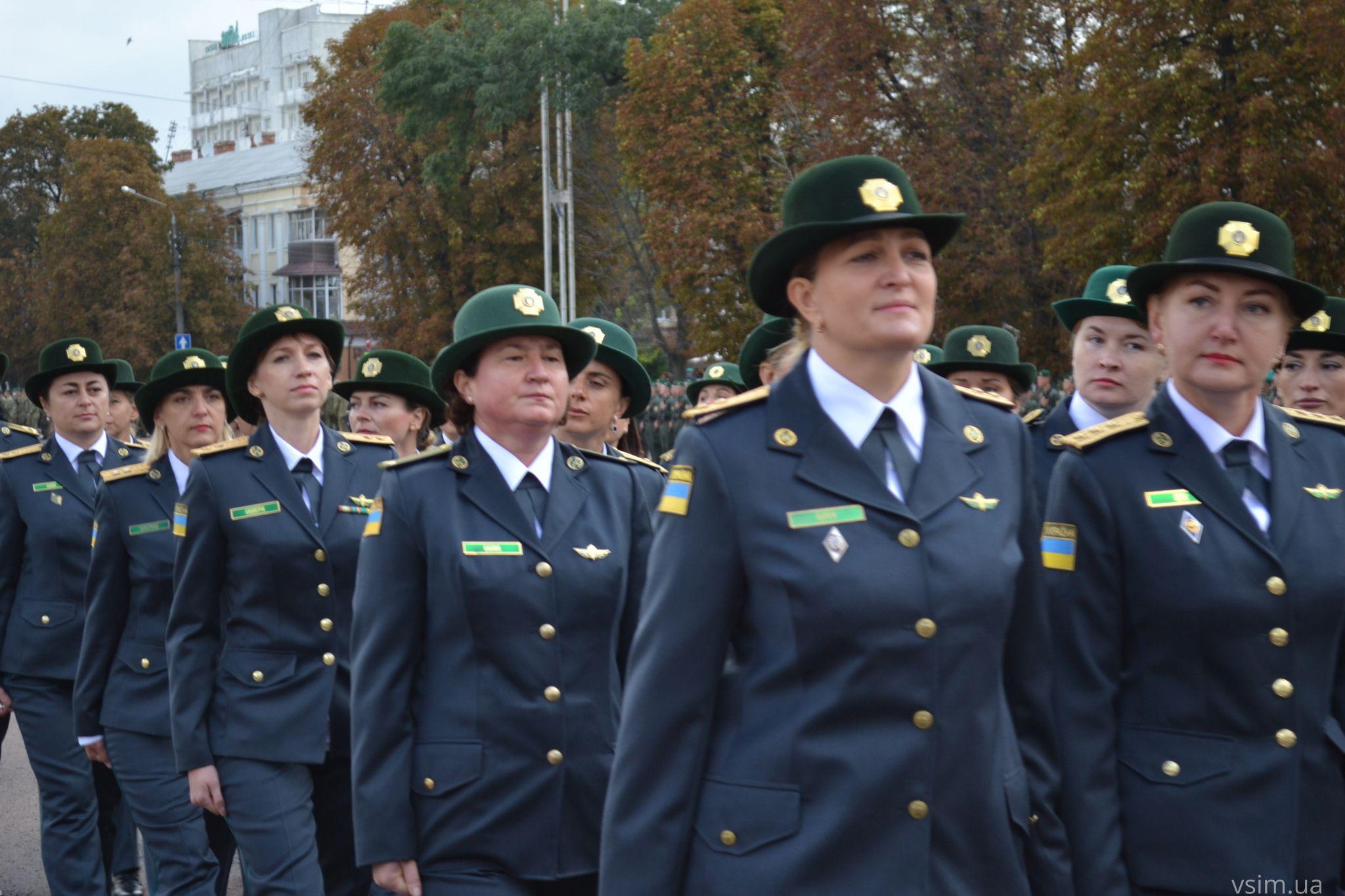 Новини Хмельницького - фото з Курсанти-першокурсники прикордонної академії склали присягу на майдані Незалежності (ФОТО, ВІДЕО)