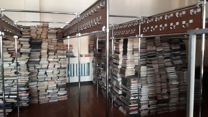 Новини Вінниці - фото з Списати сто тисяч книг: чи дійсно керівництво ВДПУ хоче здати частину своєї бібліотеки на макулатуру