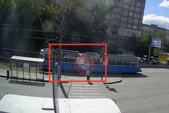 Новини Вінниці - фото з Смерть дітей через отруєння та інше важливе за 7 вересня на 20minut.ua На Келецькій хлопець відволікся на телефон та вскочив під трамвай