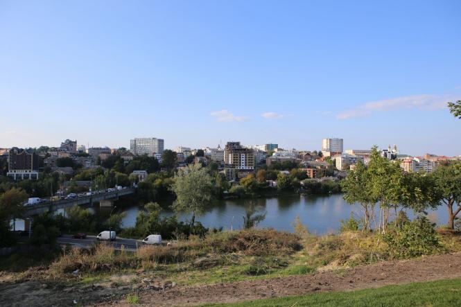 Новини Вінниці - фото з «Тепер тут затишно і гарно». Як виглядає оновлена територія Замкової гори і скільки це коштувало