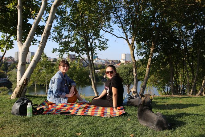 «Тепер тут затишно і гарно». Як виглядає оновлена територія Замкової гори і скільки це коштувало