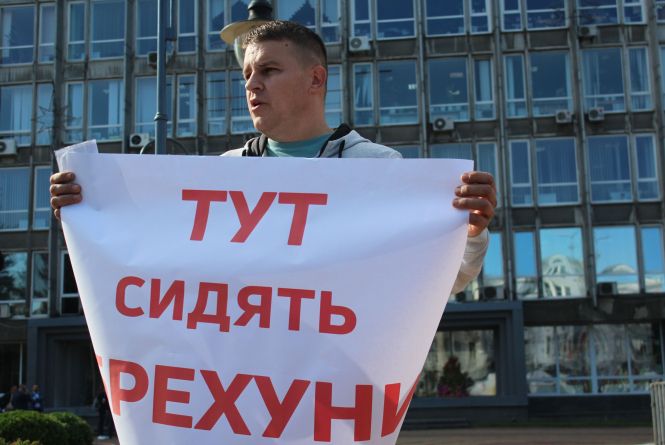 Новини Вінниці - фото з Адреси камер фіксації, діти без автобуса та інше важливе за 10 вересня на 20minut.ua «Діти мають 4 кілометри йти пішки до зупинки»: вінничанин вимагає транспортного сполучення