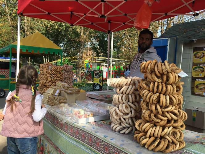 Новини Вінниці - фото з ТОП-5 смаколиків, популярних на вінницькому Food Fest, та їхня вартість