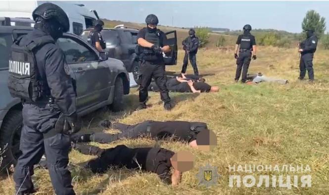 Новини Вінниці - фото з Рейдери на Вінниччині. Поліція затримала 16 озброєних бандитів