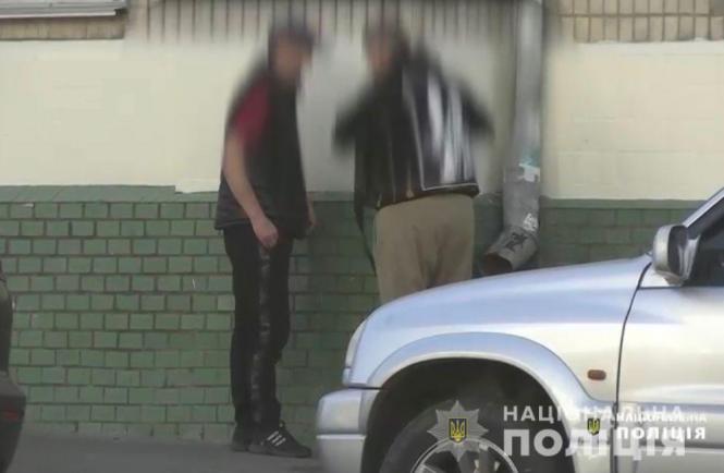 Новини Вінниці - фото з Гучне затримання у центрі Вінниці. КОРДівці зловили торговця метадоном