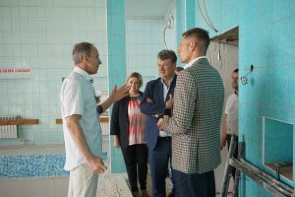 Новини Житомира - фото з Велике будівництво на Житомирщині: Віталій Бунечко відвідав спортивні заклади області, які планується реконструювати у 2022 році
