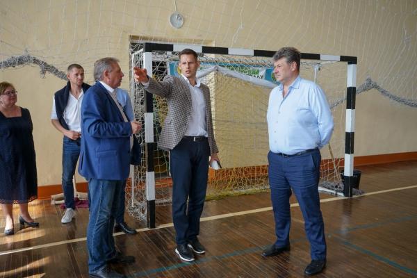 Новини Житомира - фото з Велике будівництво на Житомирщині: Віталій Бунечко відвідав спортивні заклади області, які планується реконструювати у 2022 році