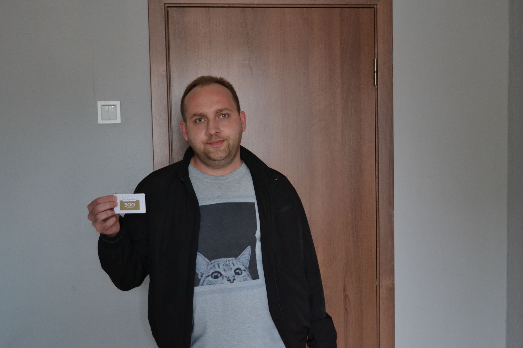 Новини Хмельницького - фото з Вручили подарунки новим передплатникам сайту “ВСІМ” Нет описания.