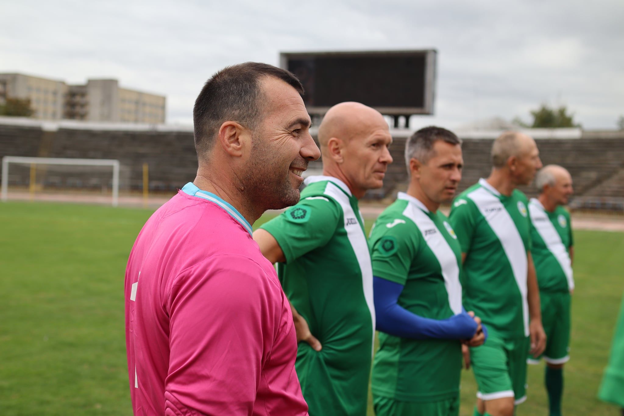 Новини Вінниці - фото з Збірна області проти «Ниви». Легенди вінницького футболу зійшлися в товариському матчі
