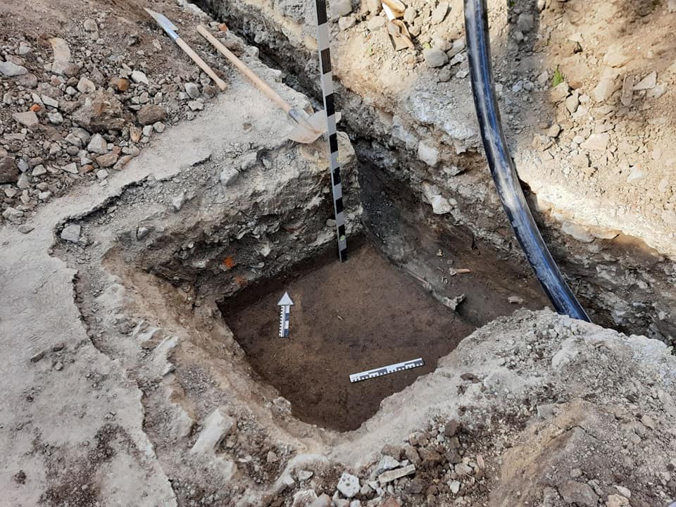 Новини Хмельницького - фото з У Кам'янці-Подільському знайшли рештки жінки з перснями на пальцях