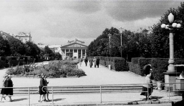 Новини Тернополя - фото з Бульвари Тернополя: як виглядали десятки років тому та які назви носили (ФОТО)