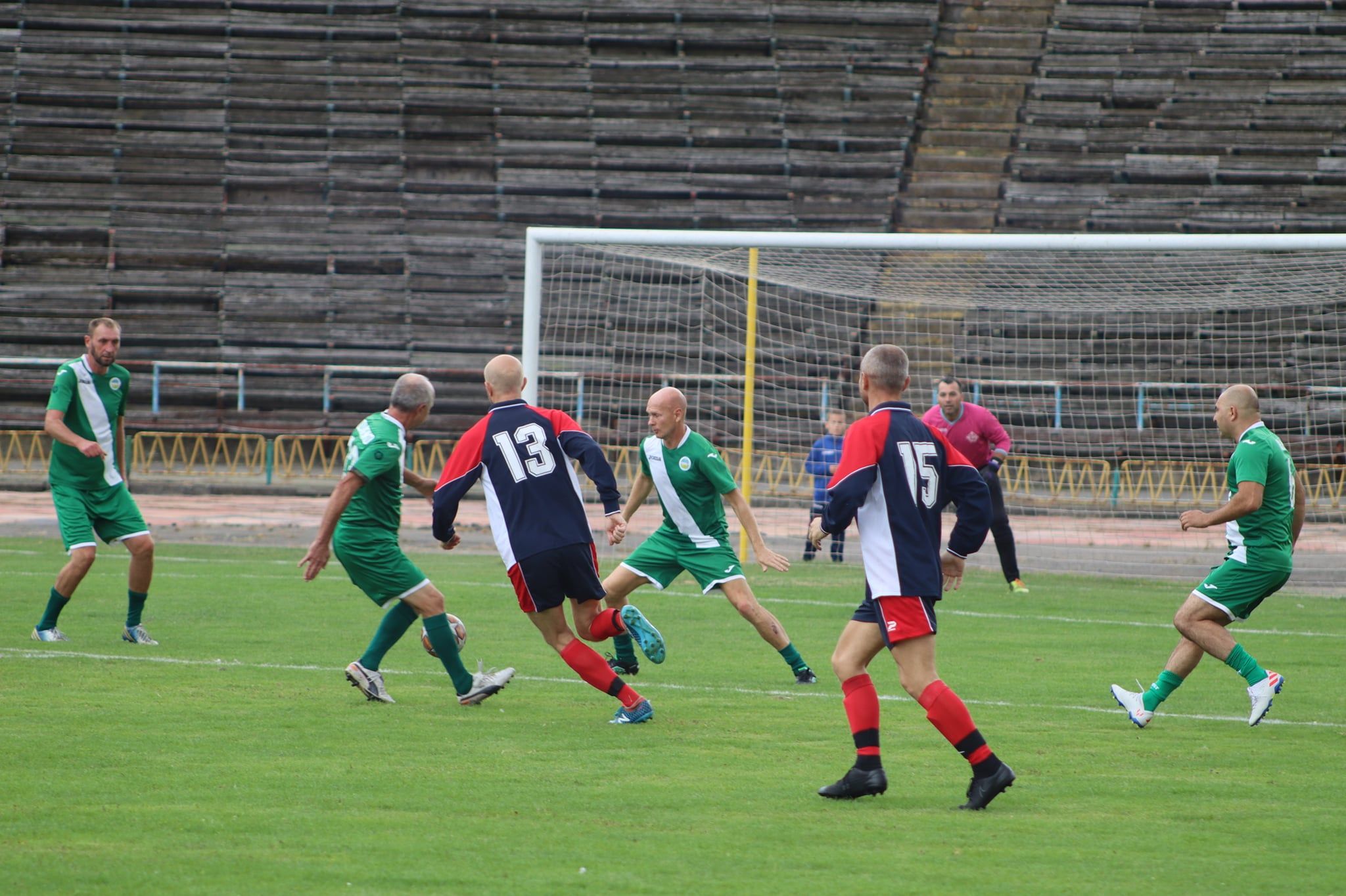 Новини Вінниці - фото з Збірна області проти «Ниви». Легенди вінницького футболу зійшлися в товариському матчі
