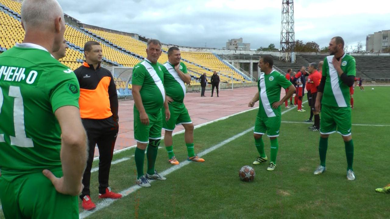 Новини Вінниці - фото з Збірна області проти «Ниви». Легенди вінницького футболу зійшлися в товариському матчі