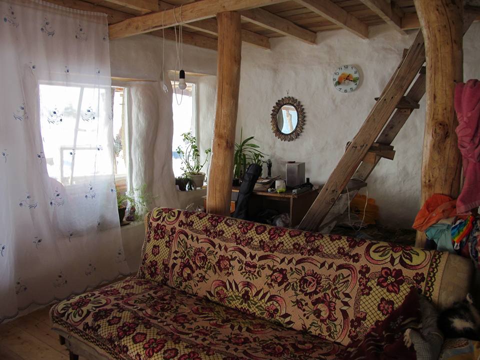 Новини Вінниці - фото з «Проміняв життя у місті на чисте поле». Як сім’я вінничан власноруч створила родове поселення