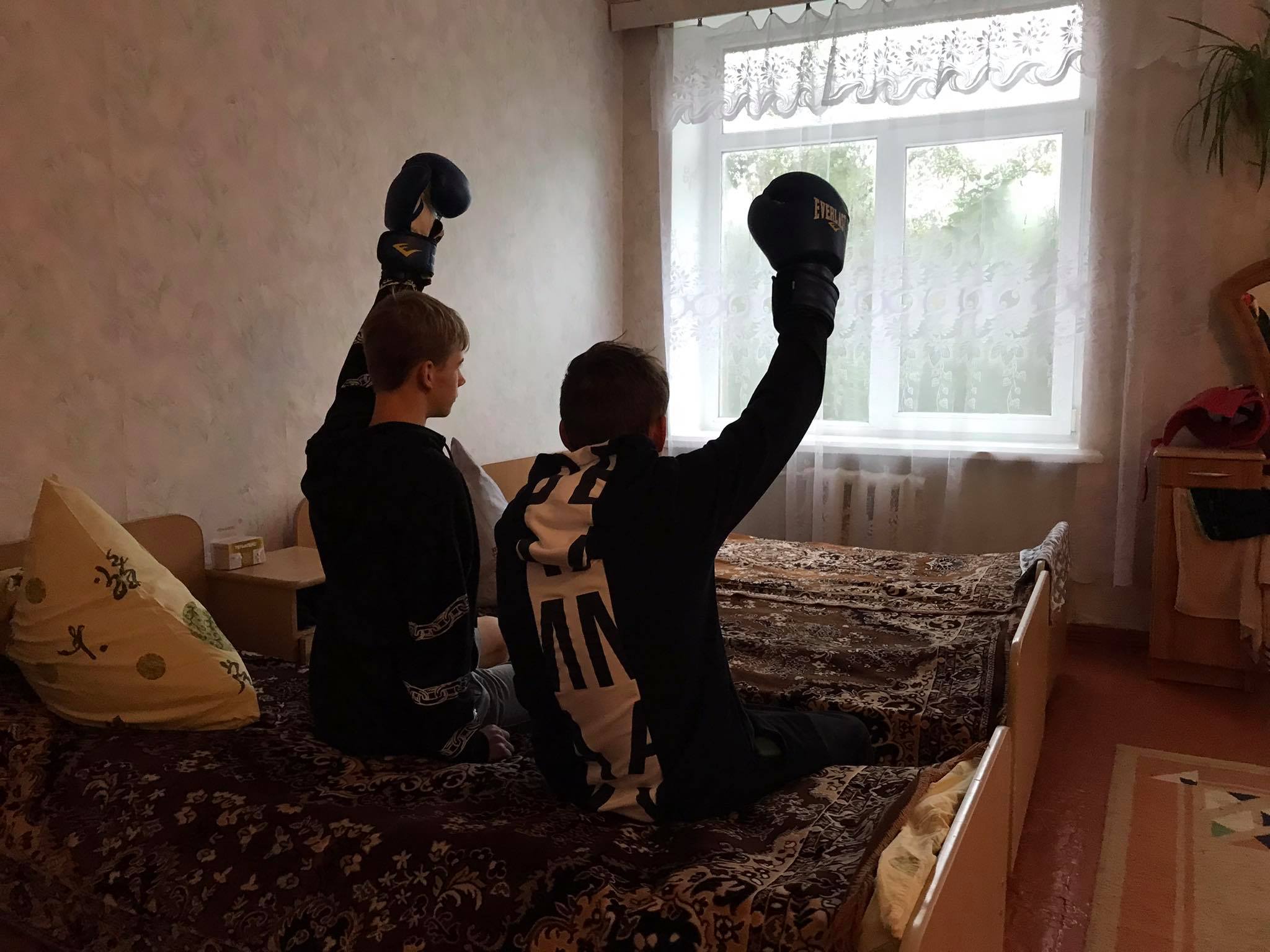 Новини Хмельницького - фото з Репортаж із єдиного спортивного ліцею на Хмельниччині:
як живуть і навчаються учні Нет описания.