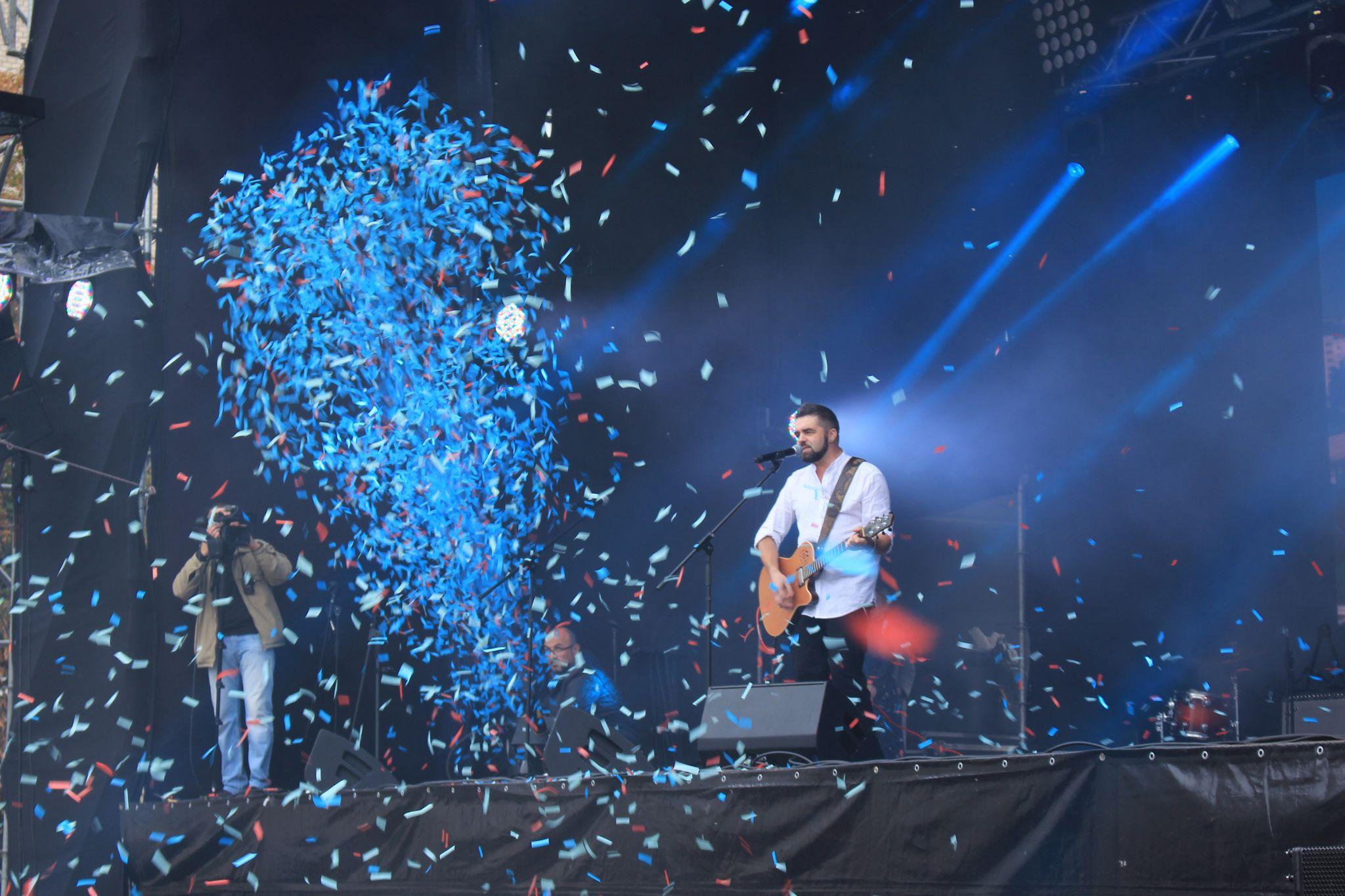 Новини Хмельницького - фото з 31 квартира та премії по 20 тисяч: хто отримав нагороди на День Міста (ФОТО)