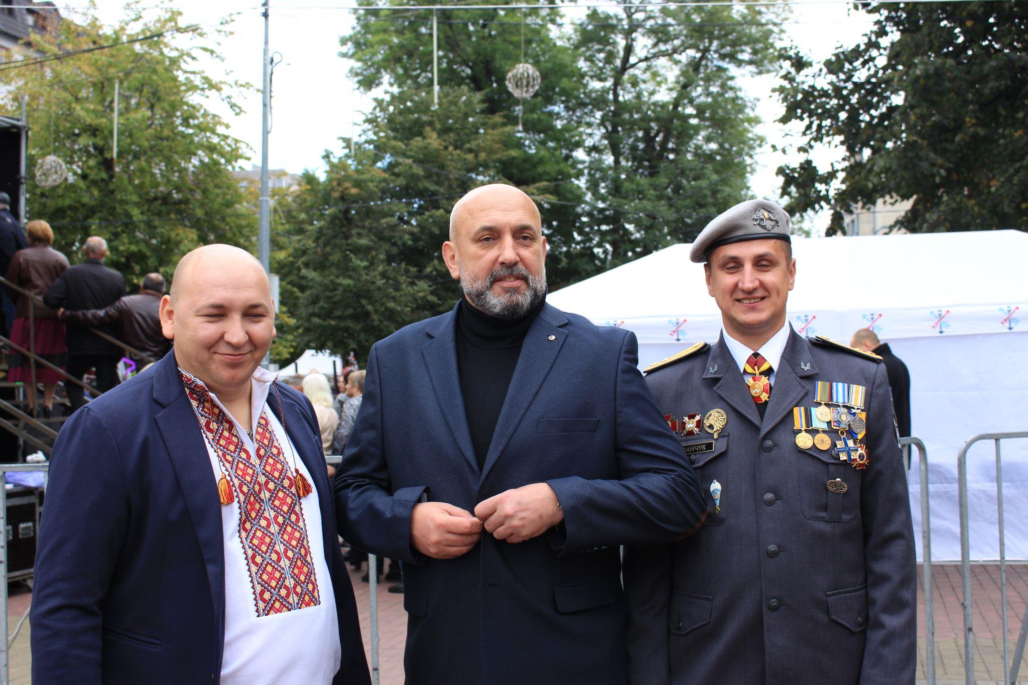 Новини Хмельницького - фото з 31 квартира та премії по 20 тисяч: хто отримав нагороди на День Міста (ФОТО)