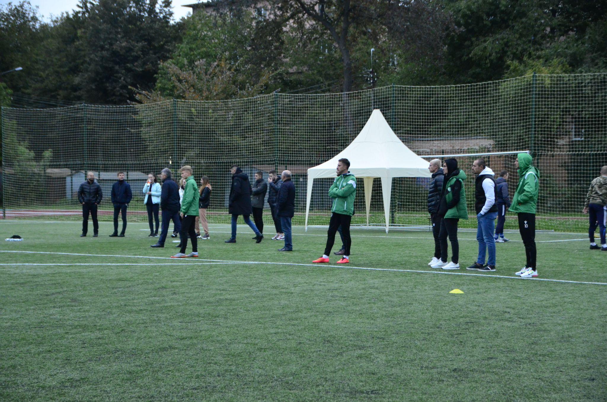 Новини Вінниці - фото з В фіналі футбольного турніру «Нива» несподівано поступилася аматорам із «Десни»