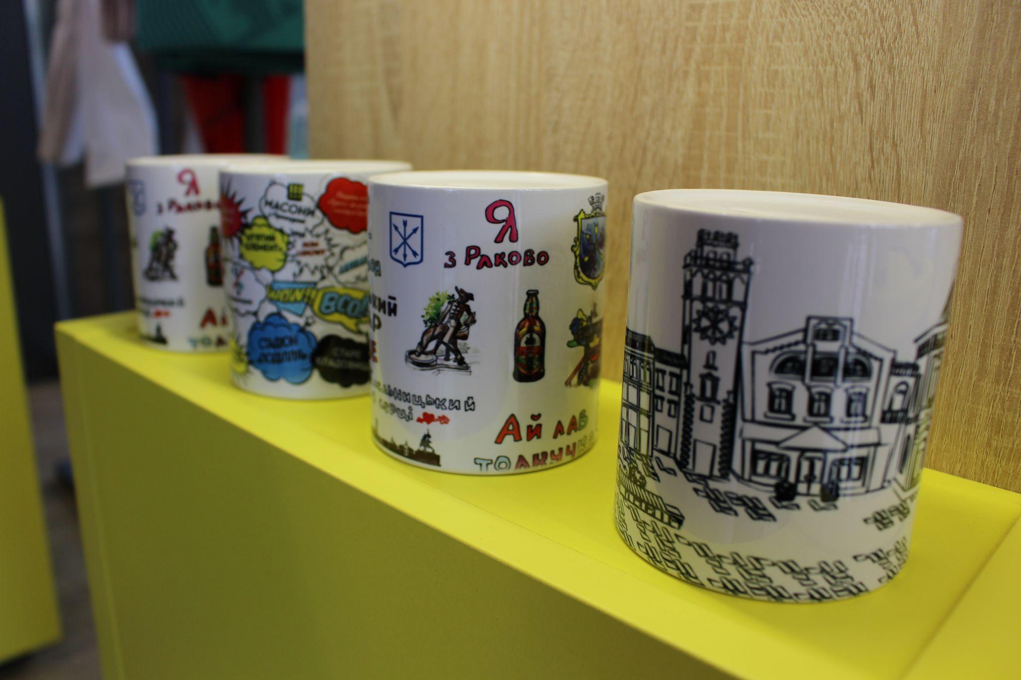 Новини Хмельницького - фото з У Хмельницькому відкрили туристичний інфоцентр. Як виглядає і що там продають (ФОТО+ВІДЕО)