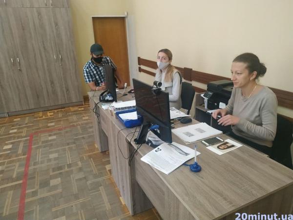 Новини Тернополя - фото з У Тернополі справжній бум на «Файні карти». Скільки треба чекати, щоб її отримати
