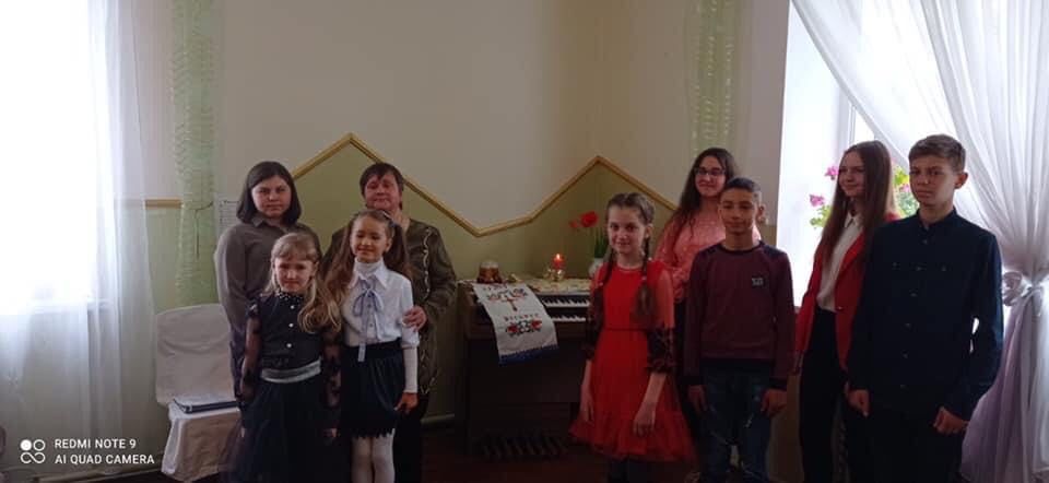 Новини Тернополя - фото з Хочуть чесно і спокійно працювати. Зібрали історії вчителів різних поколінь