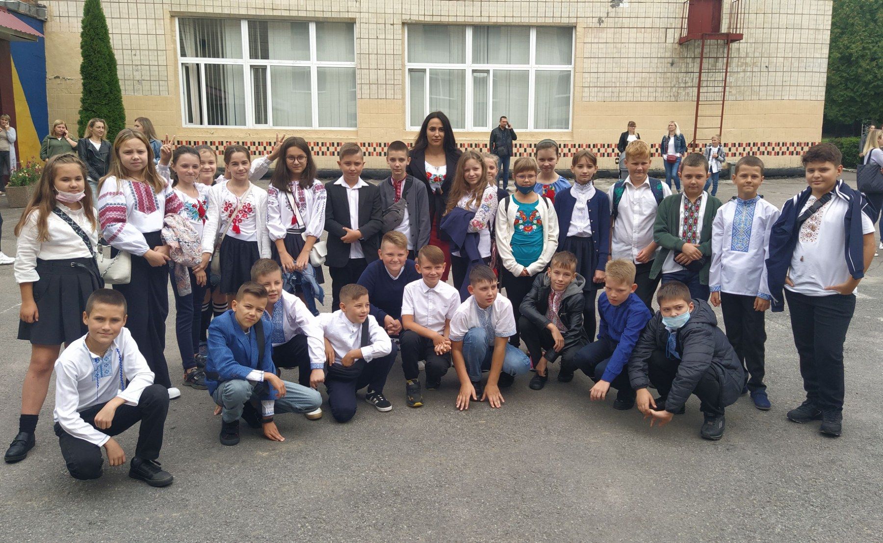 Новини Вінниці - фото з «Вчителько, ви псуєте нам життя…» Якими були учні 25 років тому і які нині, спитали у двох педагогів