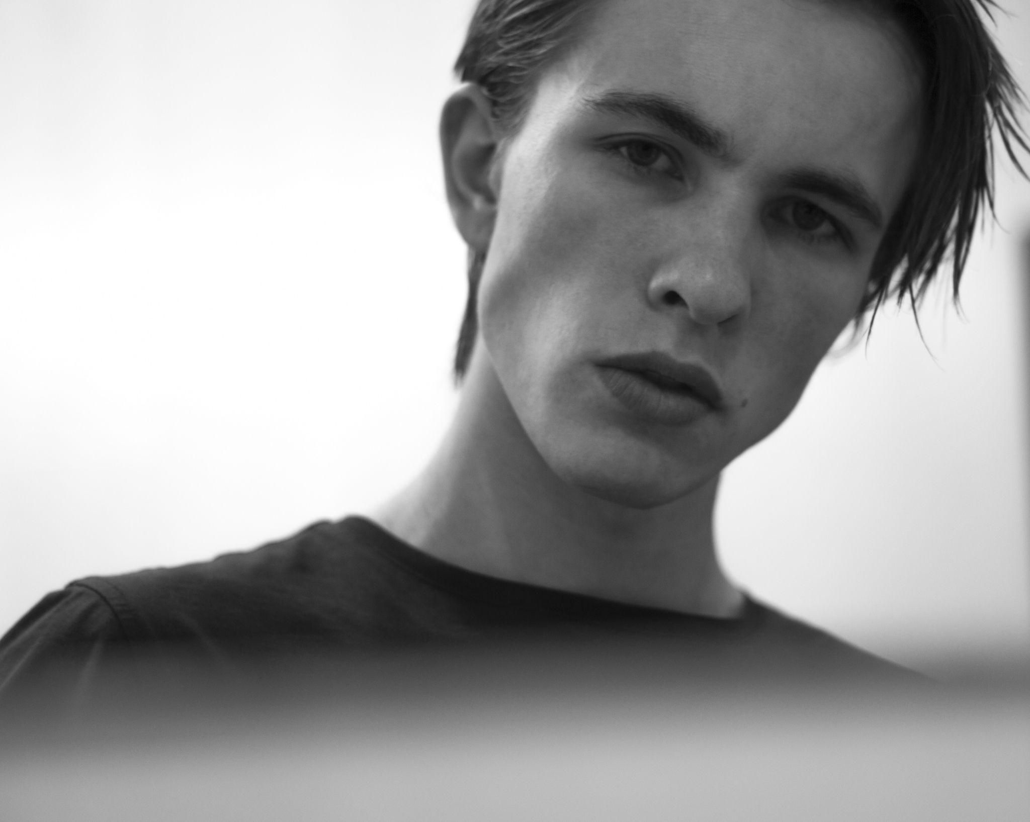 Новини Вінниці - фото з Умовний термін та численні штрафи за адмінпорушення. Що у Вінниці забув відомий треш-блогер?