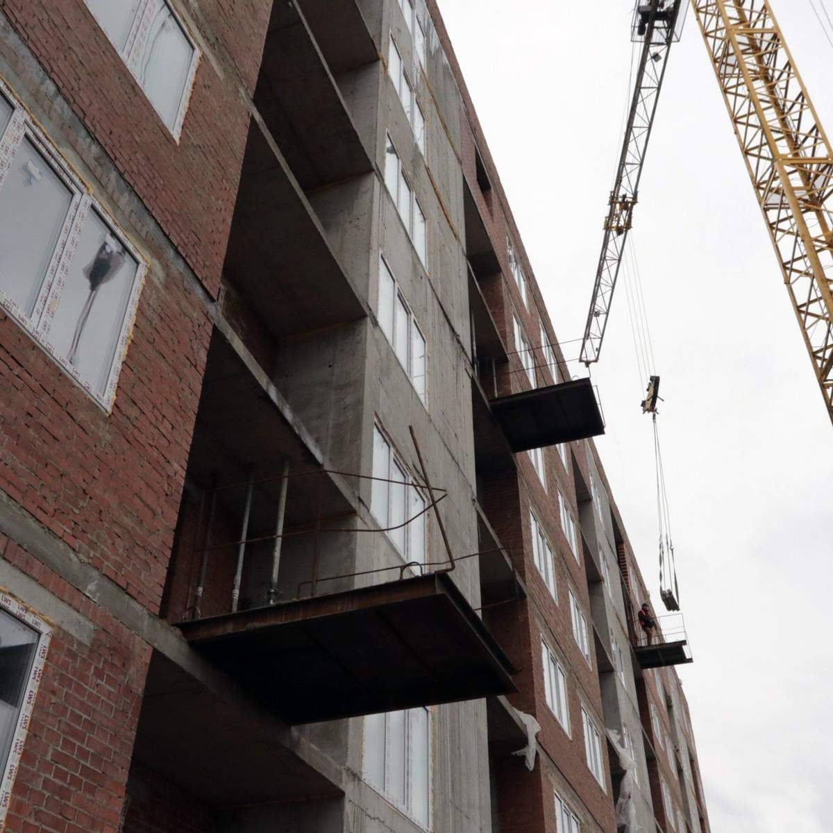 Новини Тернополя - фото з На будівництві у Кременці робітник впав з четвертого поверху