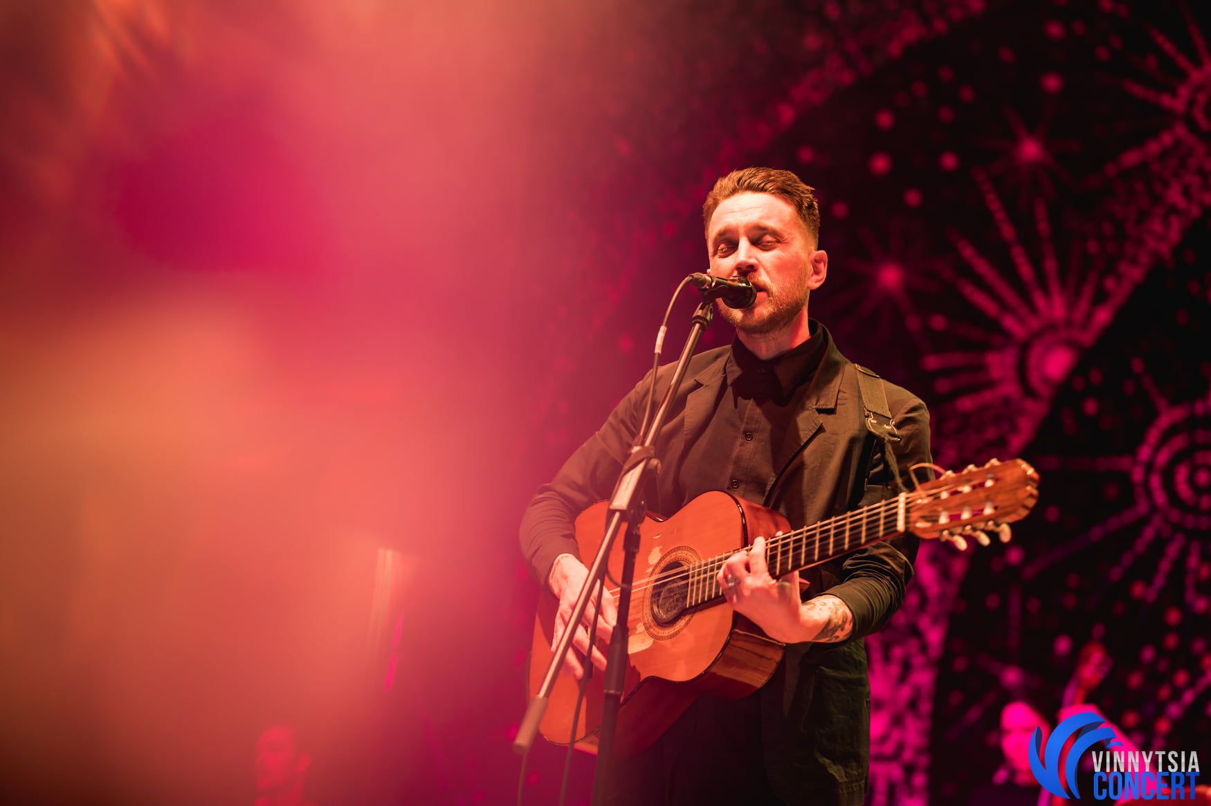 Новини Вінниці - фото з «Люди ідуть від людей»: гучна прем’єра і ТОП кліпів АСАФАТОV перед великим концертом у Вінниці