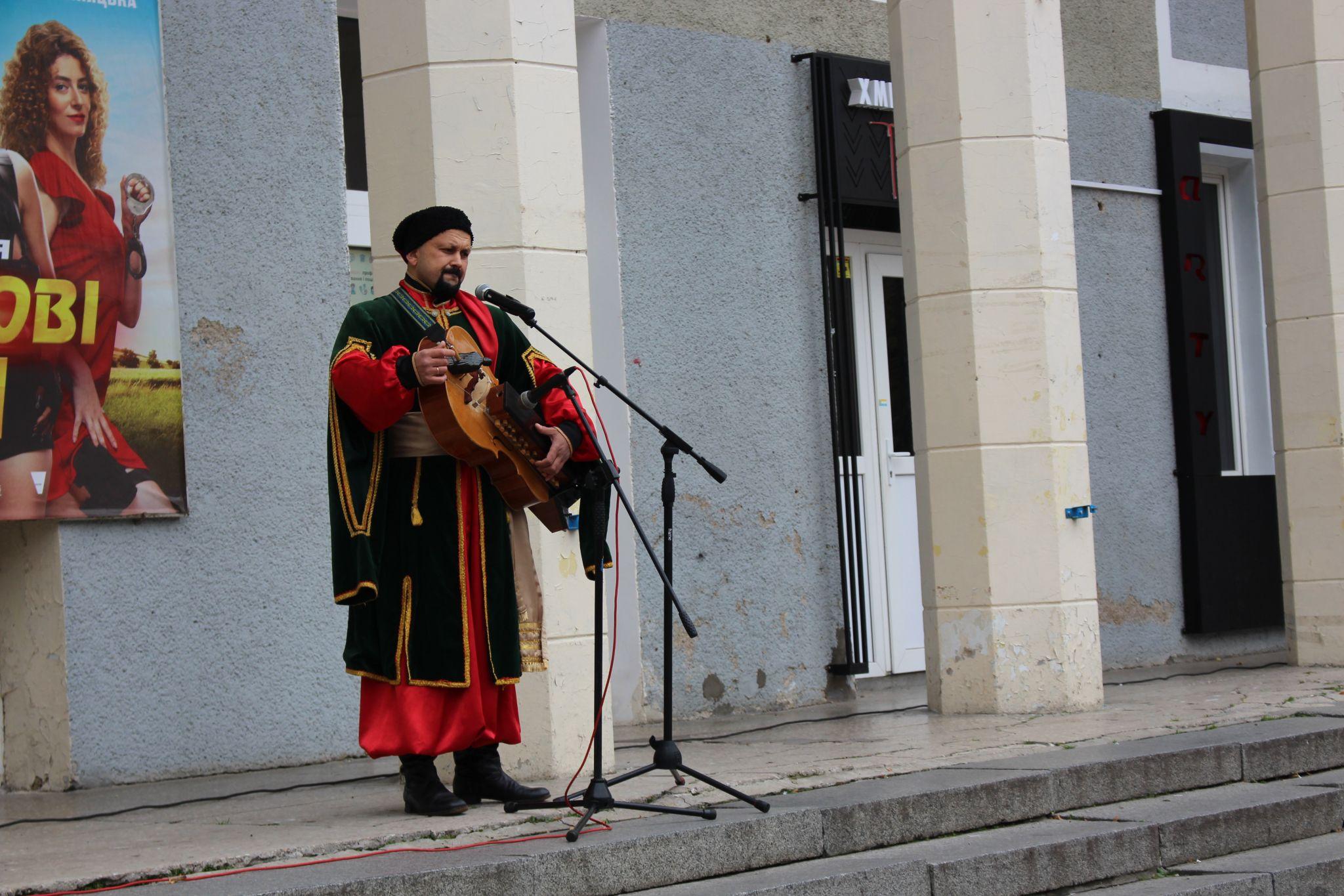 Новини Хмельницького - фото з Репортаж з військового свята в центрі Хмельницького (ФОТО, ВІДЕО)