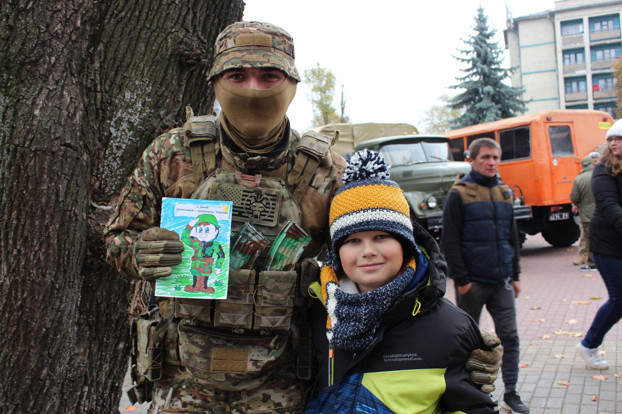 Новини Хмельницького - фото з Репортаж з військового свята в центрі Хмельницького (ФОТО, ВІДЕО)