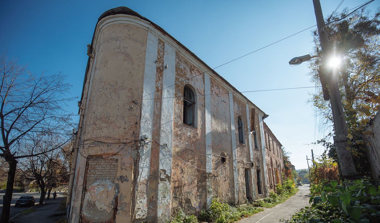 Новини Вінниці - фото з Музеї, палаци, парки. Популярні вінницькі локації для весільних фотосесій восени