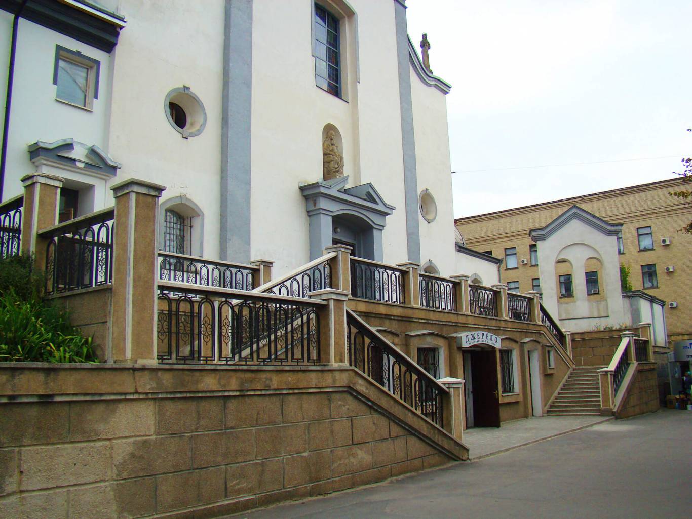 Новини Вінниці - фото з Музеї, палаци, парки. Популярні вінницькі локації для весільних фотосесій восени