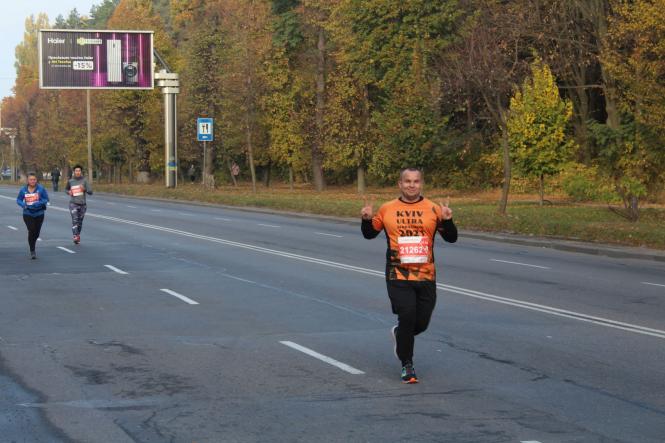 Новини Вінниці - фото з У Вінниці пройшов напівмарафон NewRun. Дивіться фото тих, хто пробіг 21 кілометр!