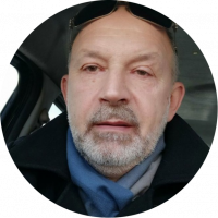 Новини Вінниці - фото з «Розійдуться серед молоді як насіння». Вінничанин запатентував значки-індикатори настрою