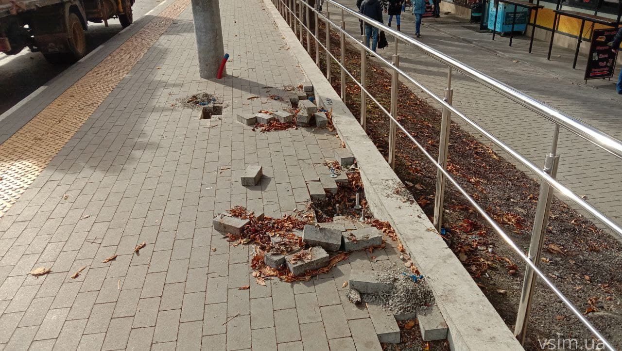 Новини Хмельницького - фото з На філармонії встановлюють нову зупинку. Коли закінчать (ФОТО)