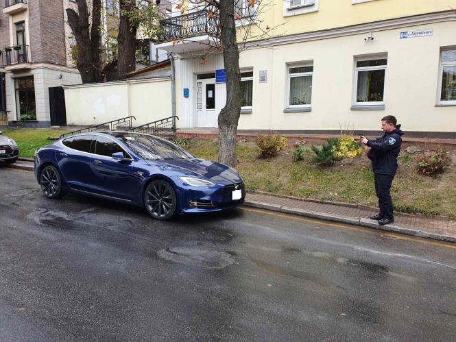 Новини Хмельницького - фото з Інспектори з паркування у Хмельницькому: скільки  вже постанов винесли порушникам