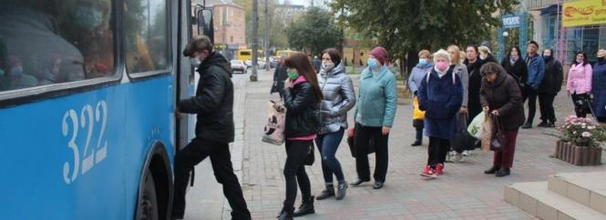 Новини Вінниці - фото з Важливе за тиждень. ТОП новин від 18 по 25 жовтня, які ви могли пропустити Ніколи не було, і ось знову. Чому в транспорт пускають тільки через передні двері?