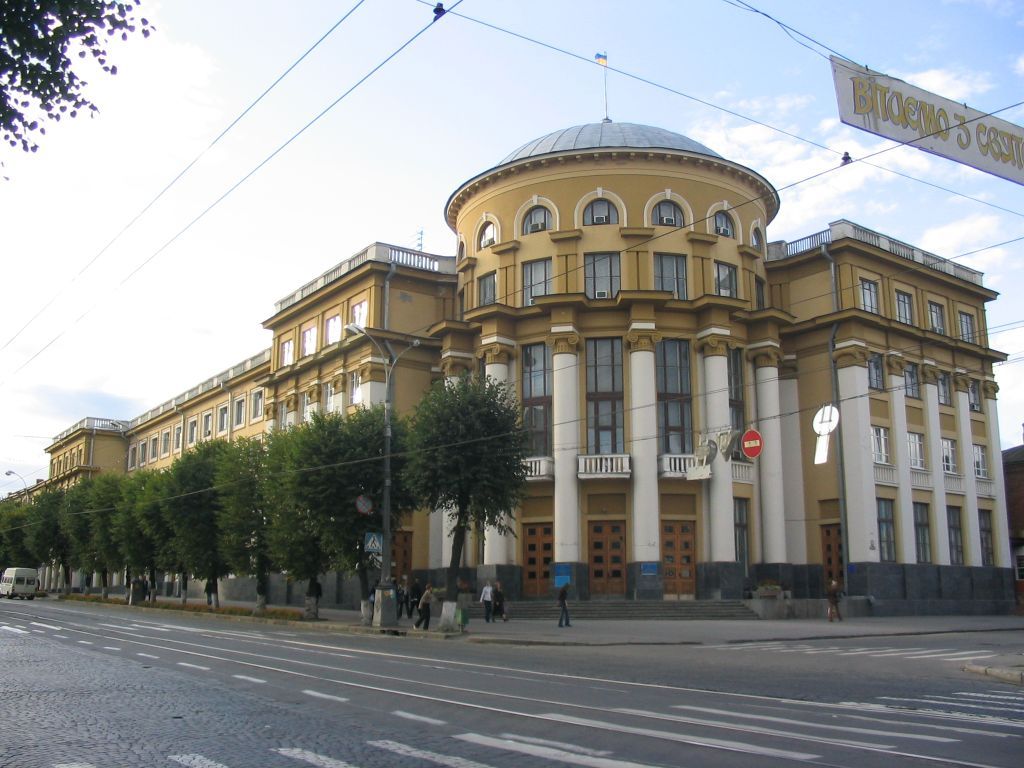 Новини Вінниці - фото з Забуті імена вінницьких кладовищ. Архітектор Самуїл Рабін створив будівлю ОДА й не тільки