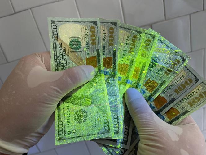 Новини Хмельницького - фото з 700 доларів за групу інвалідності. На хабарі спіймали голову медкомісії