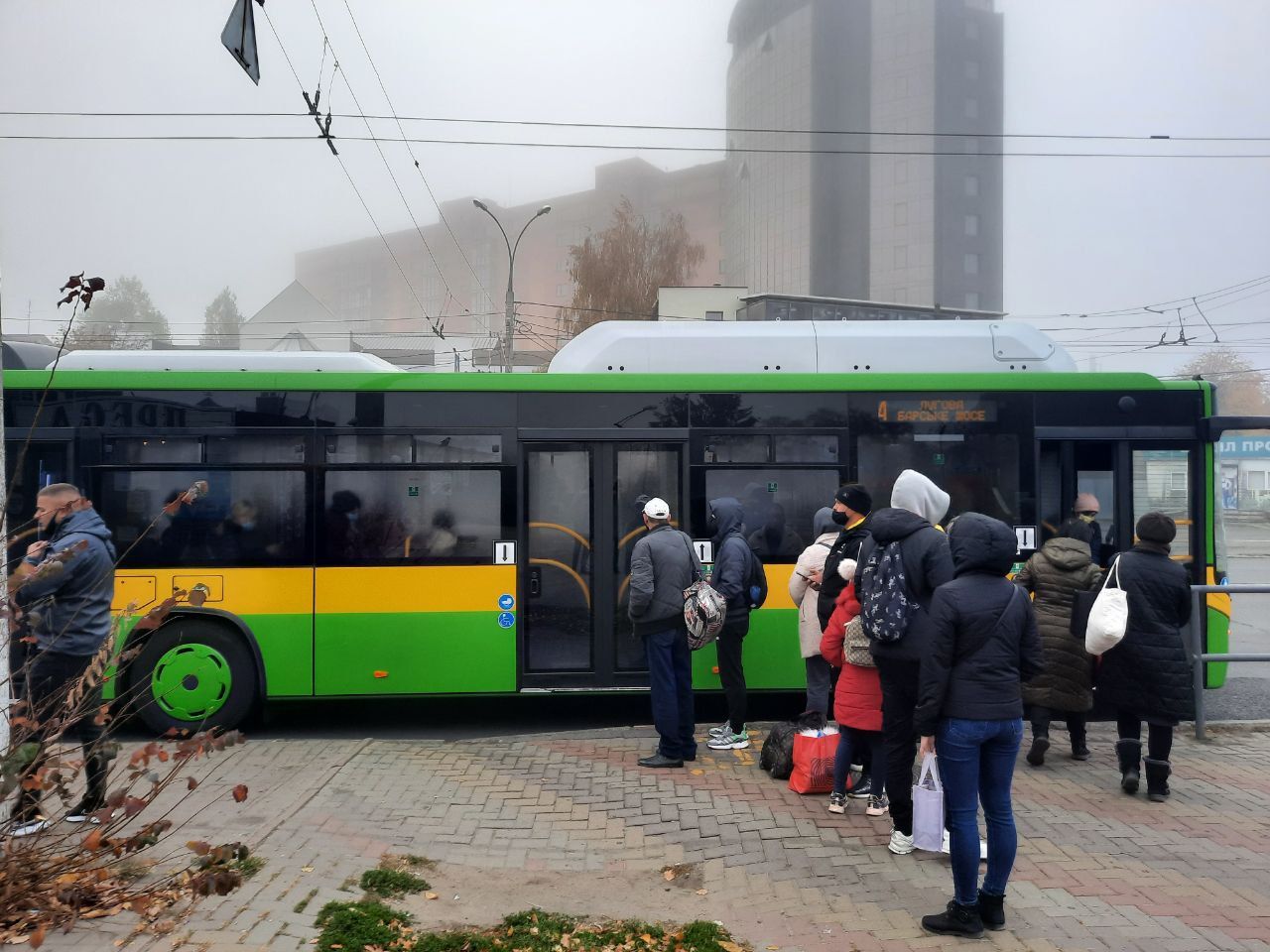 Новини Вінниці - фото з «Скупчення людей на вході та виході»: чи змінили у Вінниці правила проїзду в транспорті