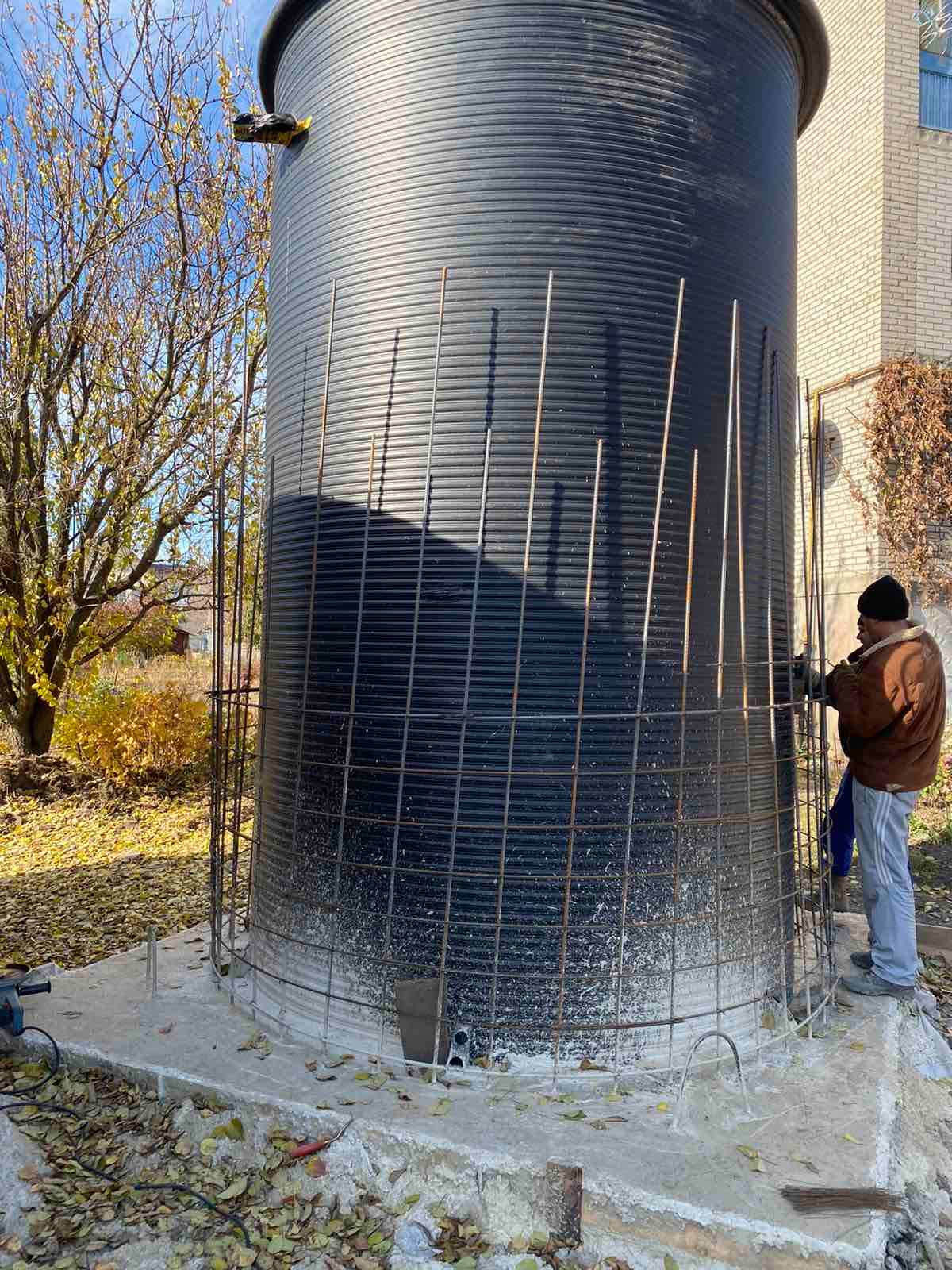 Новини Козятина - фото з У Козятині по Довженка встановлюють нову каналізаційно-насосну станцію