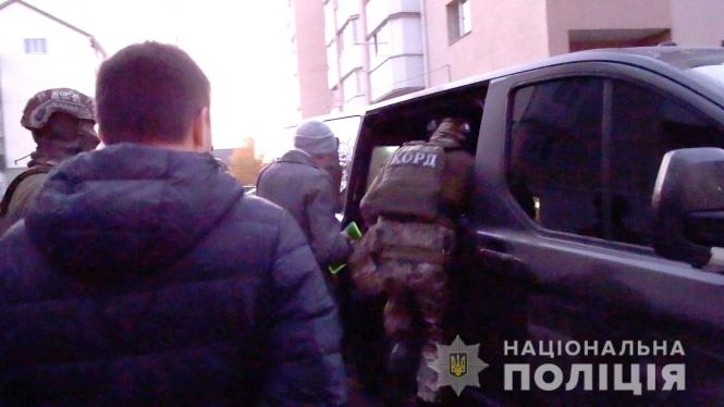 Новини Вінниці - фото з У Вінниці банда налагодила схему продажу фіктивних COVID-сертифікатів