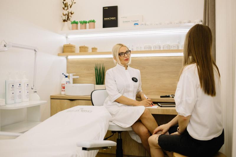 Новини Тернополя - фото з Клініка дерматології & косметології “ SkinLounge” цього року святкує 25-річчя своєї діяльності (новини компаній)