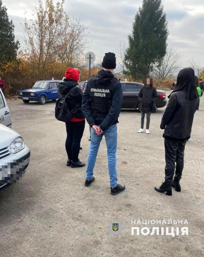 Новини Хмельницького - фото з У Хмельницькому на хабарі затримали 36-річну інструкторку з водіння