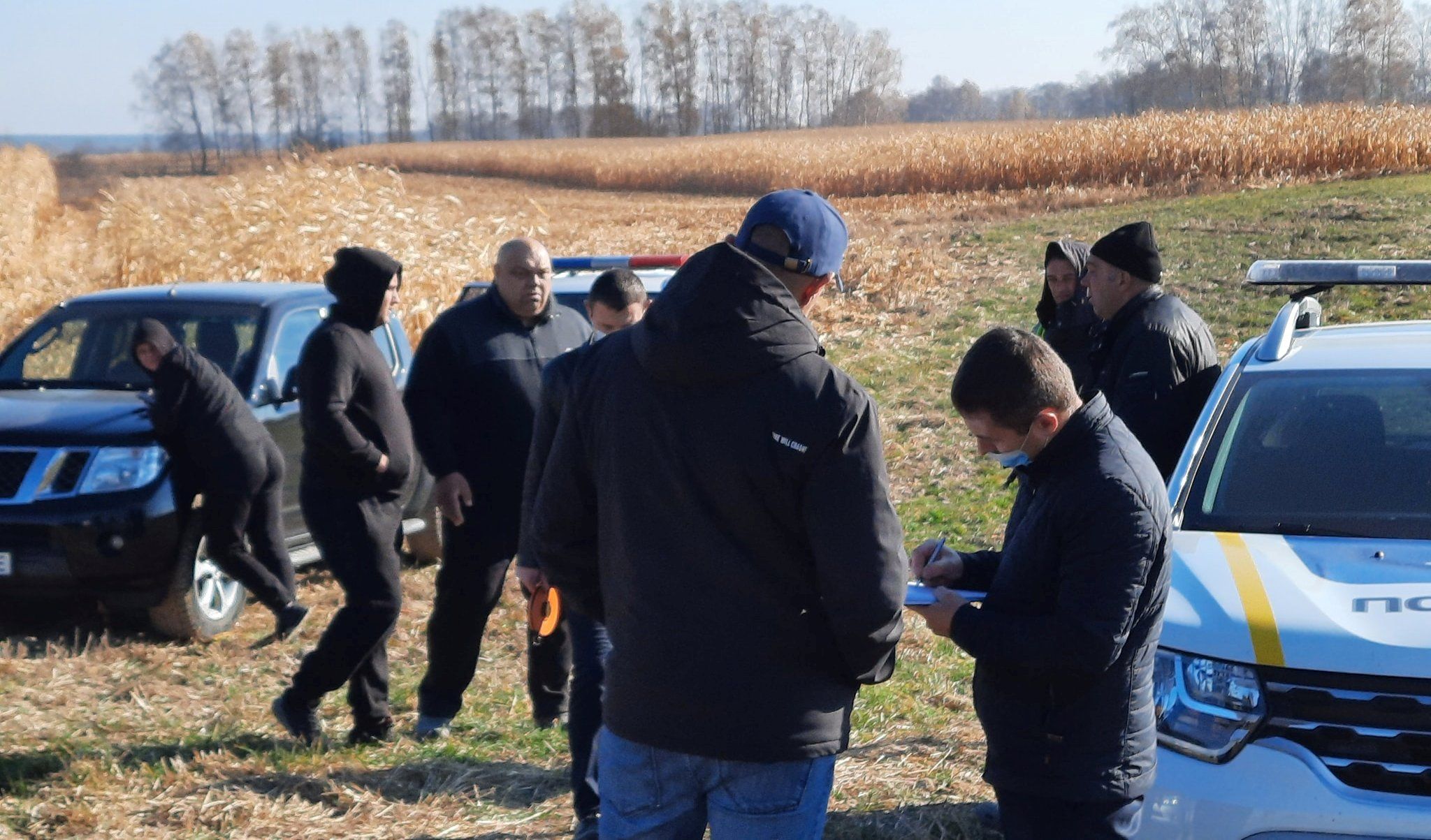 Новини Вінниці - фото з В Іванові під час збирання кукурудзи поліція зупинила комбайн. Чому арештували техніку?