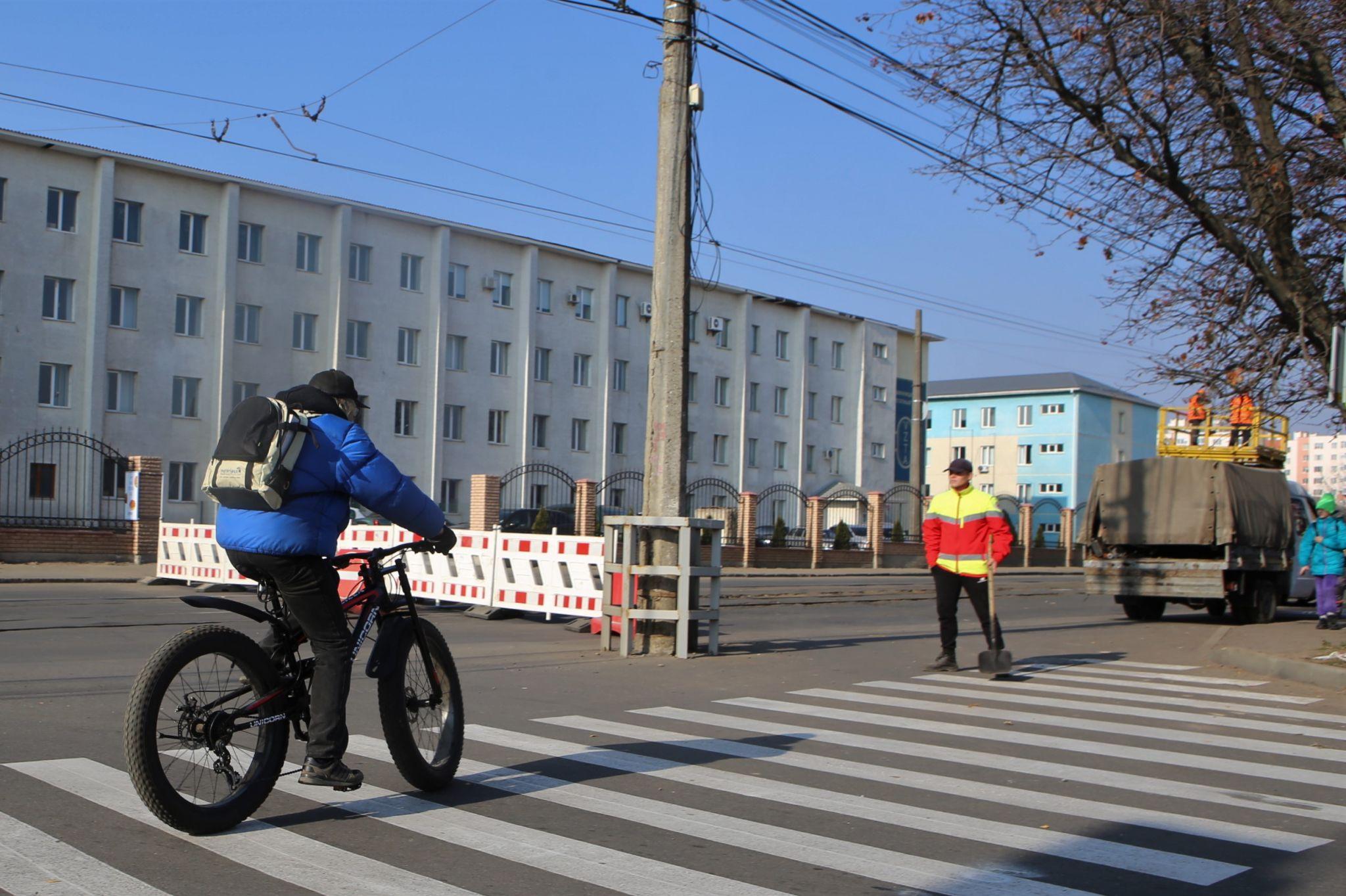 Новини Вінниці - фото з У Вінниці розпочали реконструкцію Батозької. Що там роблять у перший день перебудови?