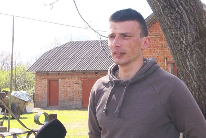 Новини Тернополя - фото з Справу атовця Пекельного закрили! Але чи покарають тих, хто вночі прийшов на його подвір'я? За АТОвця Андрія "битимуться" столичні адвокати, які вели справу активіста Стерненка. Ексклюзивні деталі