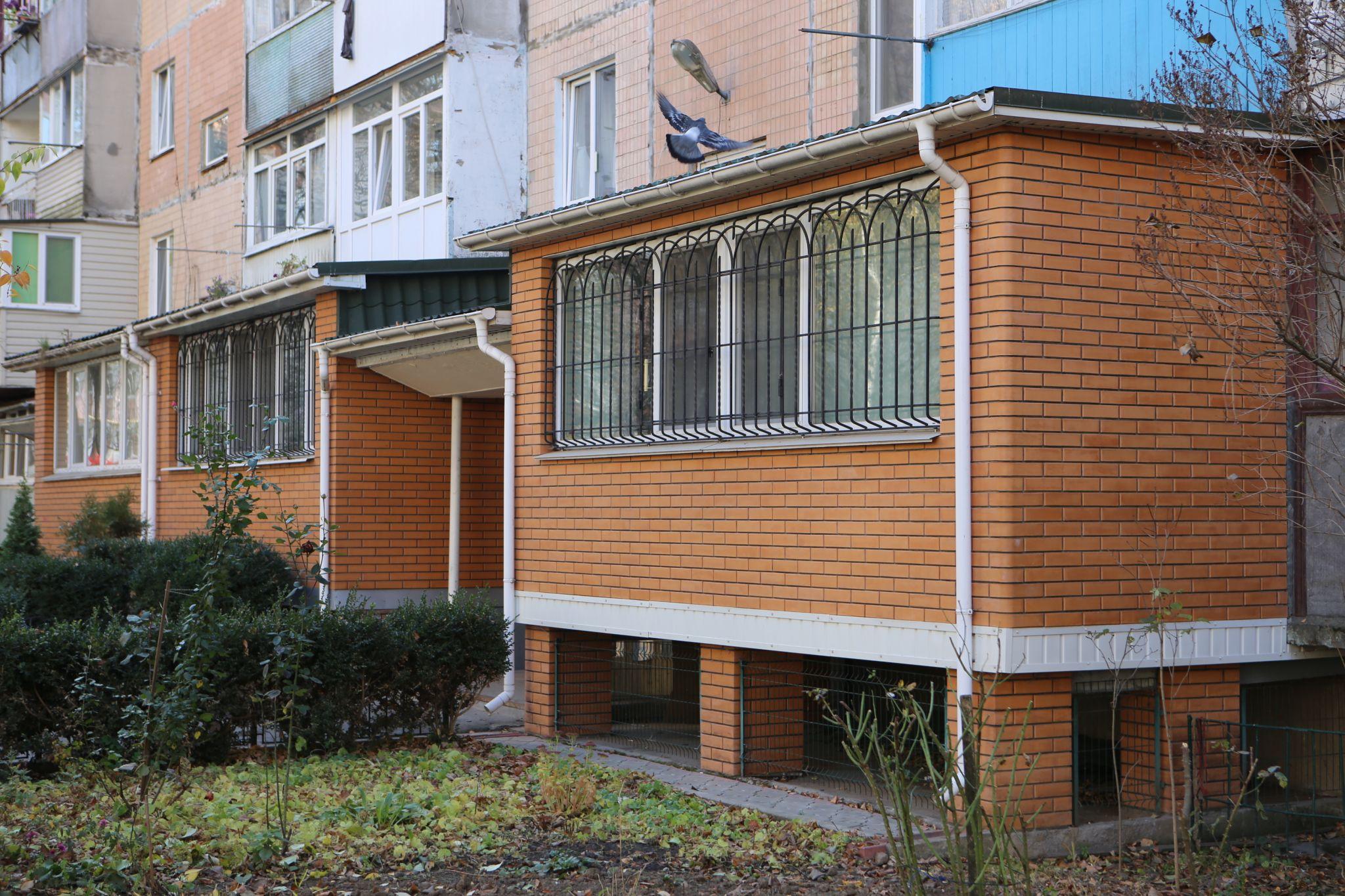 Новини Вінниці - фото з Ніби ще одна квартира. Як виглядають і чи законні «цар-балкони» на вінницьких багатоповерхівках