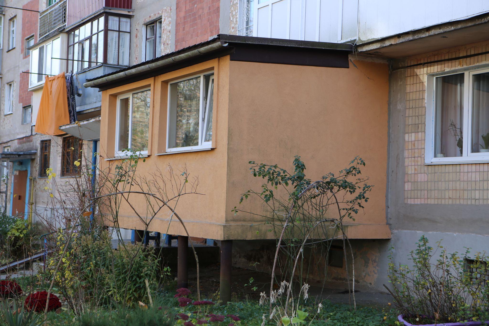 Новини Вінниці - фото з Ніби ще одна квартира. Як виглядають і чи законні «цар-балкони» на вінницьких багатоповерхівках
